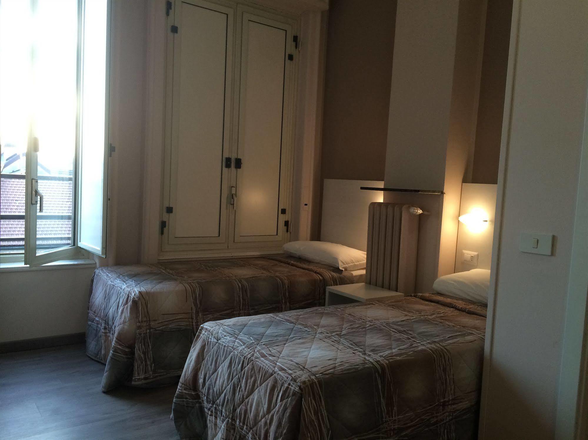 Hotel Kennedy Milano Exterior foto