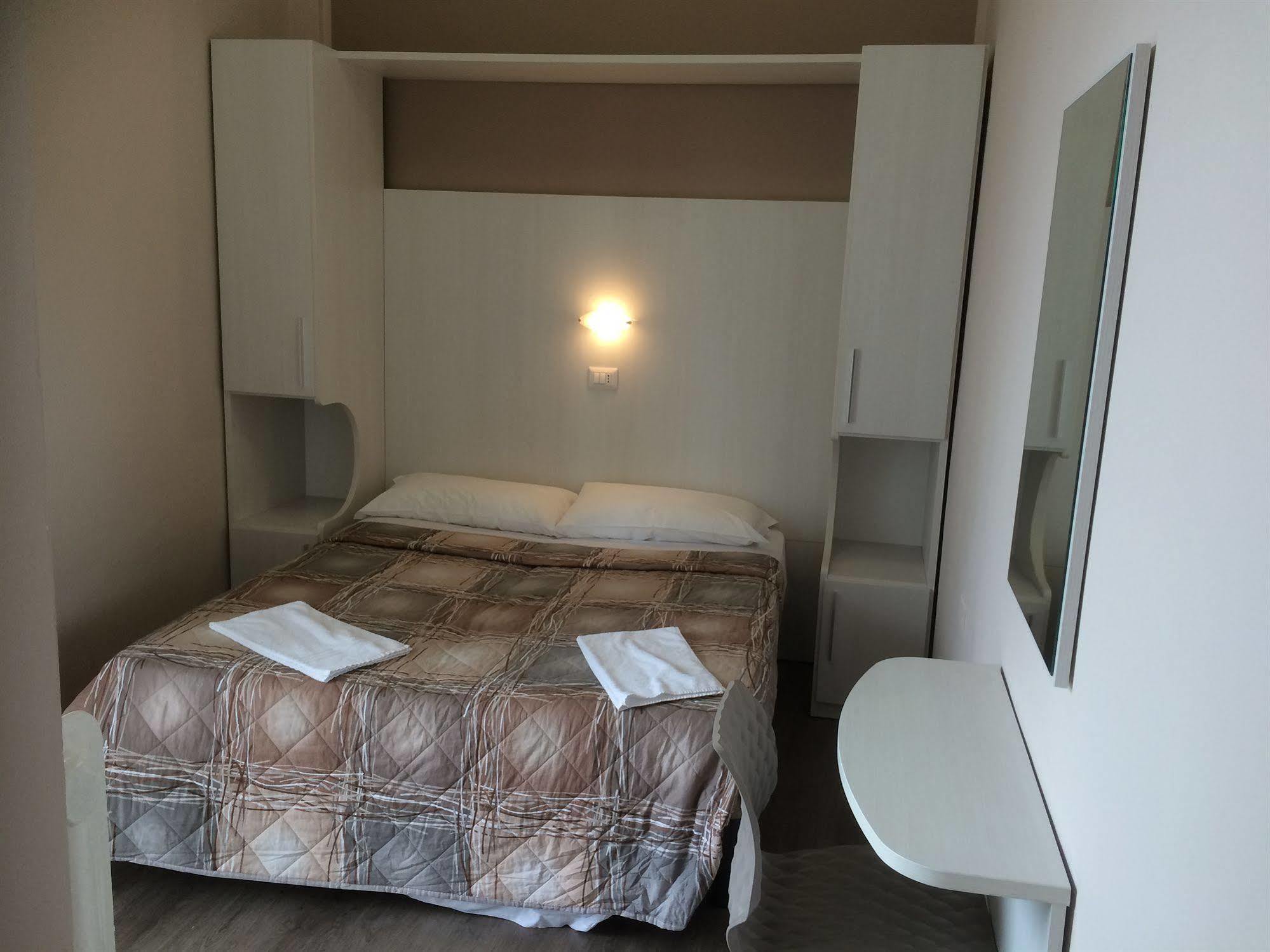 Hotel Kennedy Milano Exterior foto